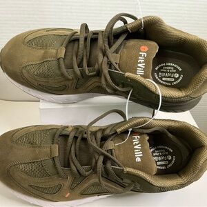 FitVille Men's Olive/Tan Casual Sneakers